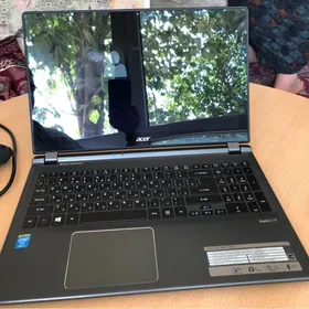 Noutbuk acer