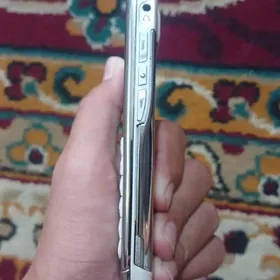Nokia e71