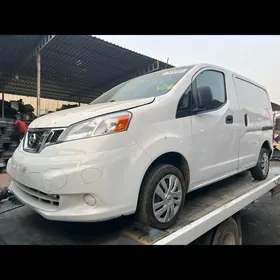 Nissan NV200 2020