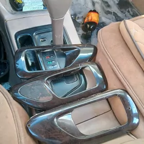 96 99 avalon