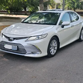 Toyota Camry 2023