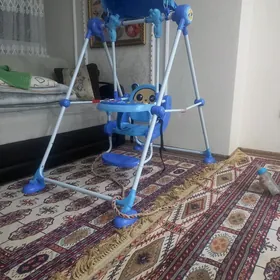 коляска и качеля