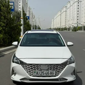 Hyundai Accent 2021