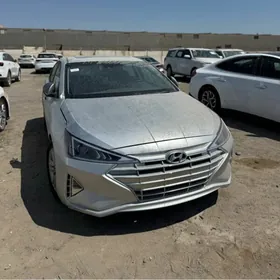 Hyundai Elantra 2020