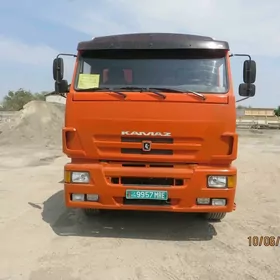 Kamaz 6520 2013