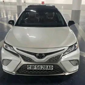 Toyota Camry 2020