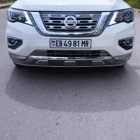 Nissan Pathfinder 2020
