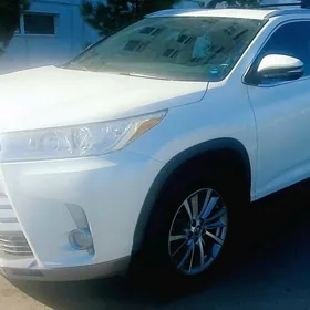 Toyota Highlander 2019