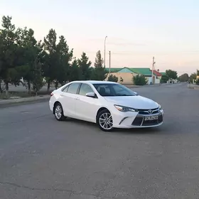 Toyota Camry 2015