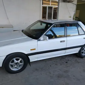 Nissan Sunny 1988