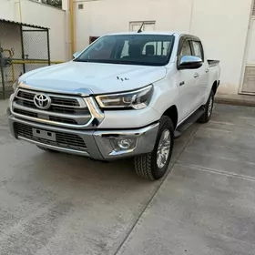 Toyota Hilux 2025