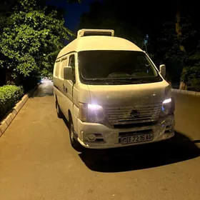 Nissan Urvan 2008