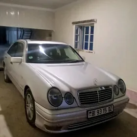 Mercedes-Benz 230E 1999
