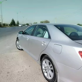 Toyota Camry 2011
