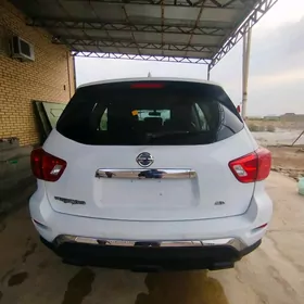 Nissan Pathfinder 2020