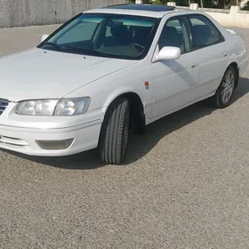 Toyota Camry 1999