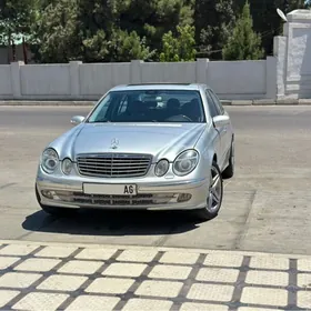 Mercedes-Benz E320 2003
