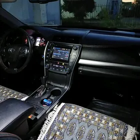 Toyota Camry 2017