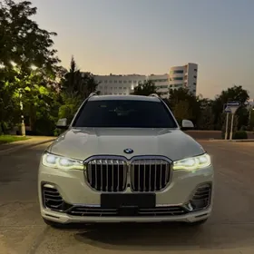 BMW X7 2020
