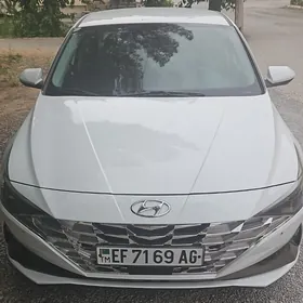 Hyundai Elantra 2021