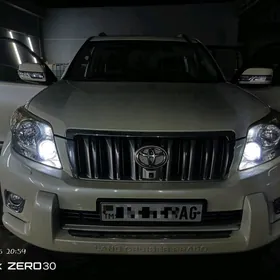 Toyota Land Cruiser Prado 2013