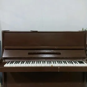 Pianino
