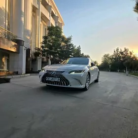 Lexus ES 350 2020