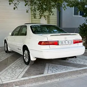 Toyota Camry 2001