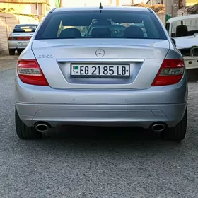 бампер Мерседес w204