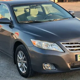 Toyota Camry 2011