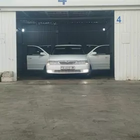 Toyota Avalon 1999