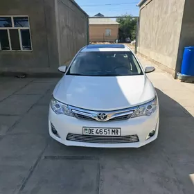 Toyota Camry 2012