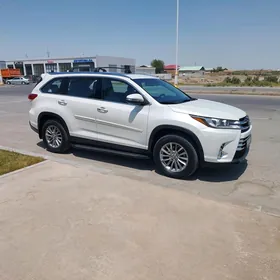 Toyota Highlander 2019