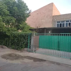 На продажу здание