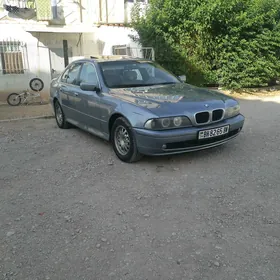 BMW E39 2003