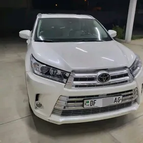 Toyota Highlander 2018