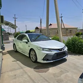 Toyota Camry 2023