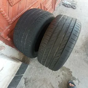 245 45 17
