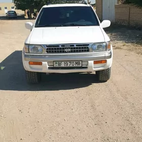 Nissan Pathfinder 1998