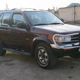 Nissan Pathfinder 1998