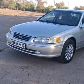 Toyota Camry 2001