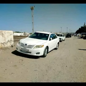 Toyota Camry 2010