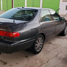 Toyota Camry 2001