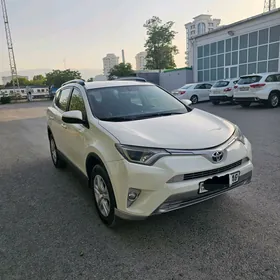 Toyota RAV4 2016