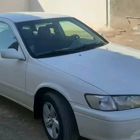 Toyota Camry 1999