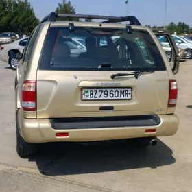 Nissan Pathfinder 2002