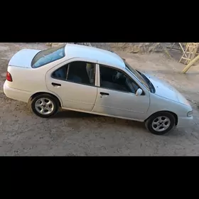Nissan Sunny 1997