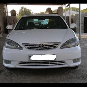 Toyota Camry 2004