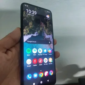 Poco C40