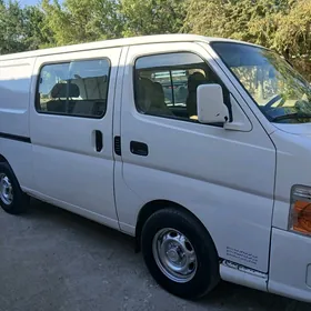 Nissan Urvan 2006